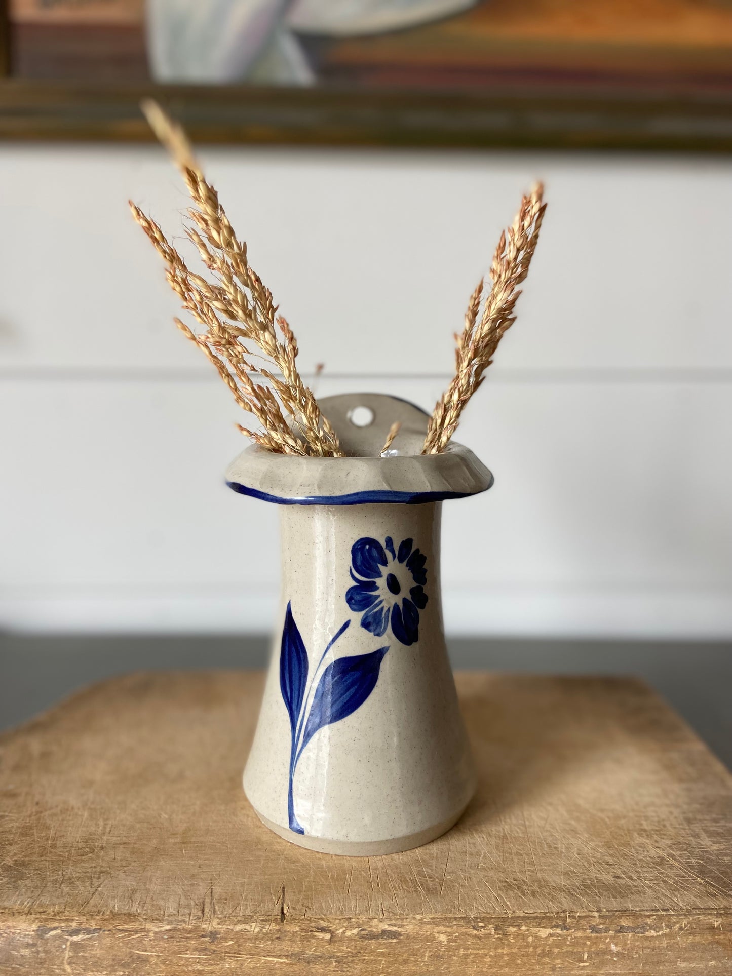 Williamsburg Pottery Wall Hanging Vase