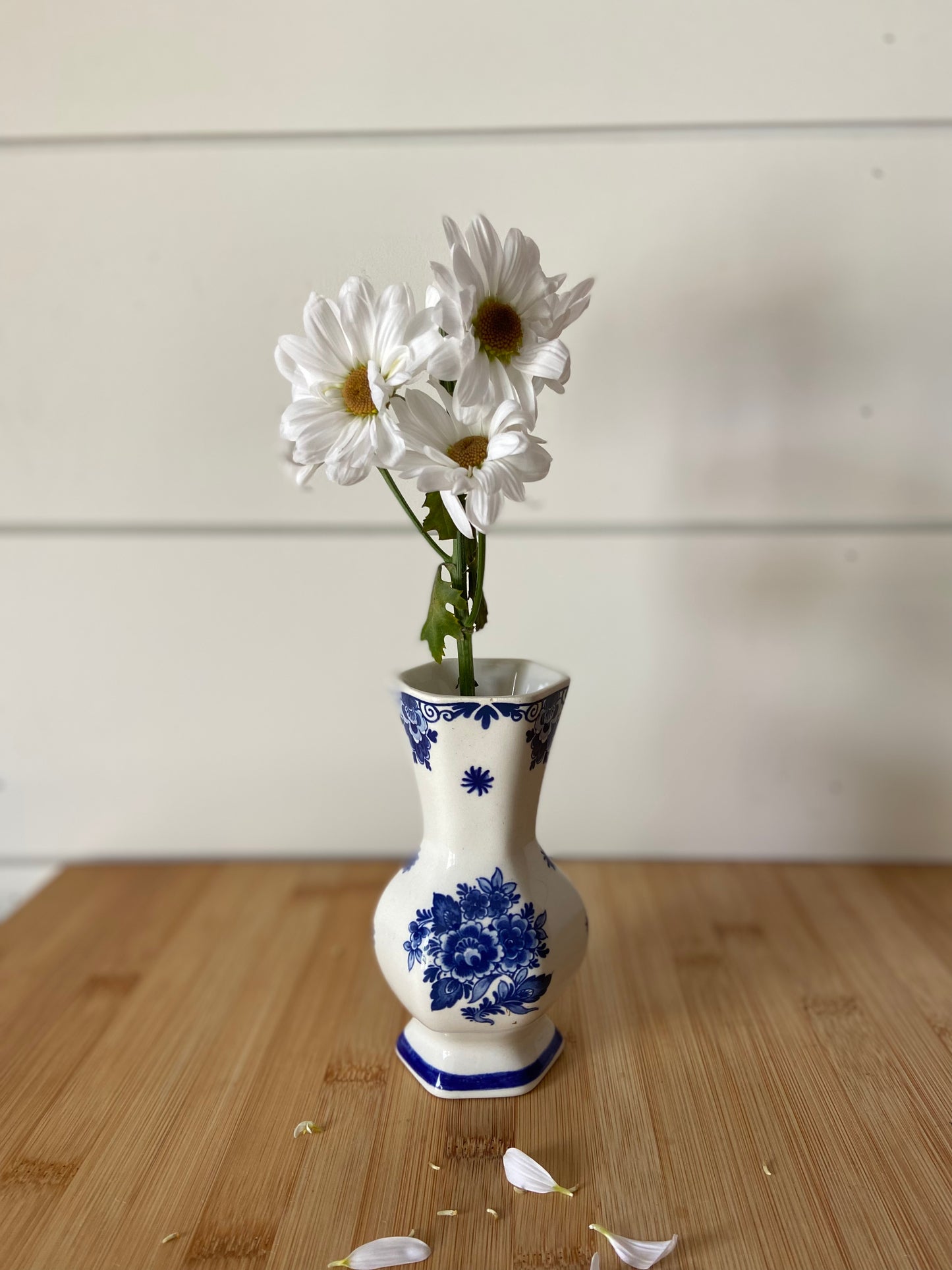 Delft Medium Vase