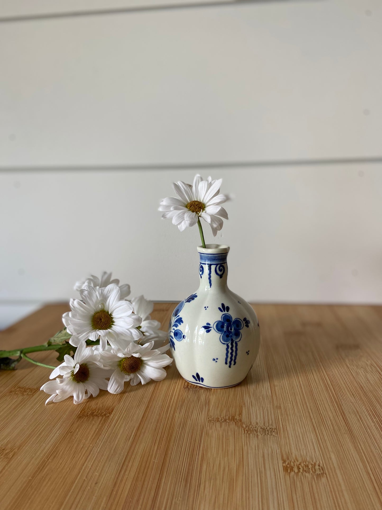 Delft Small Bud Vase