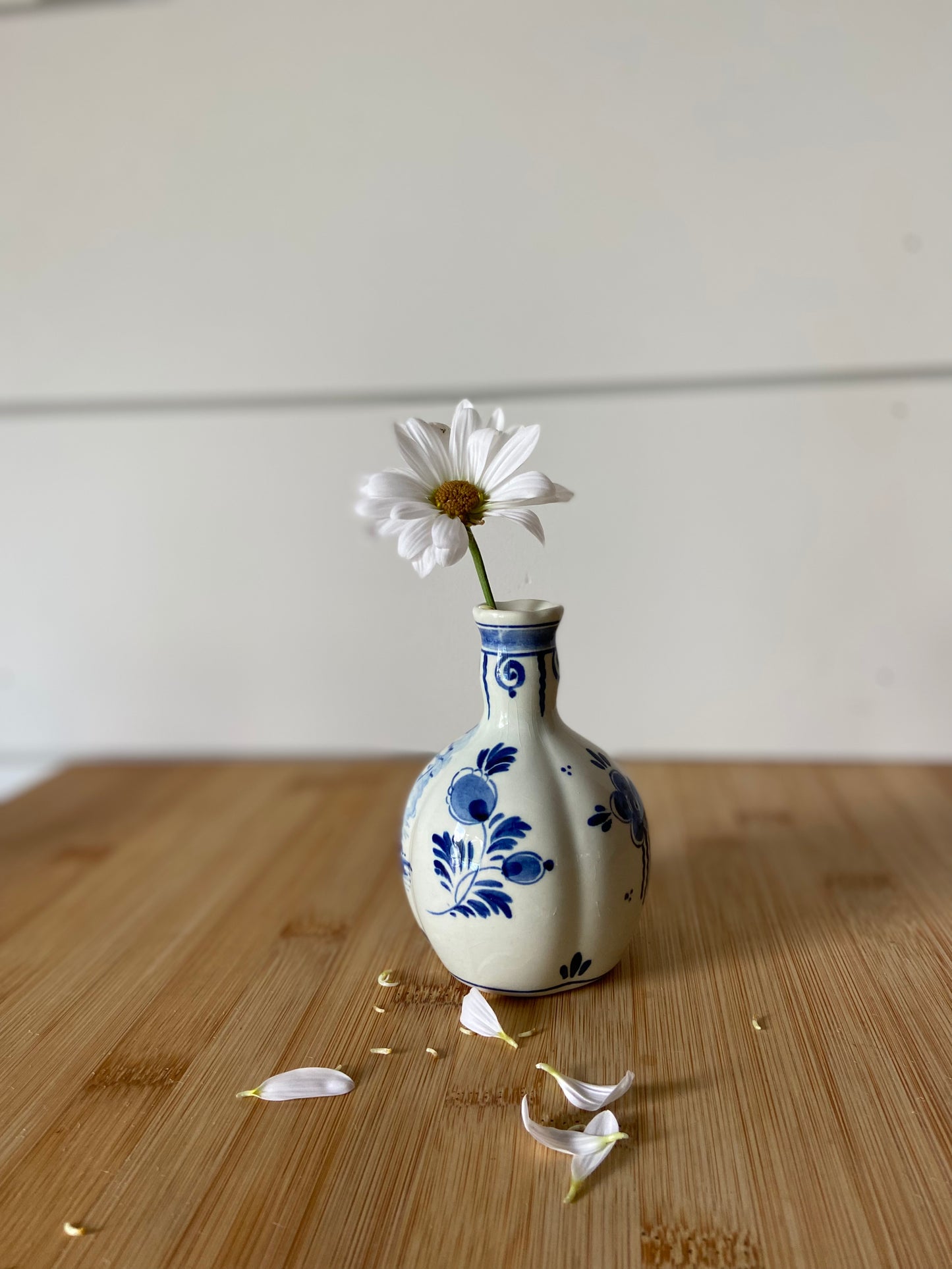 Delft Small Bud Vase