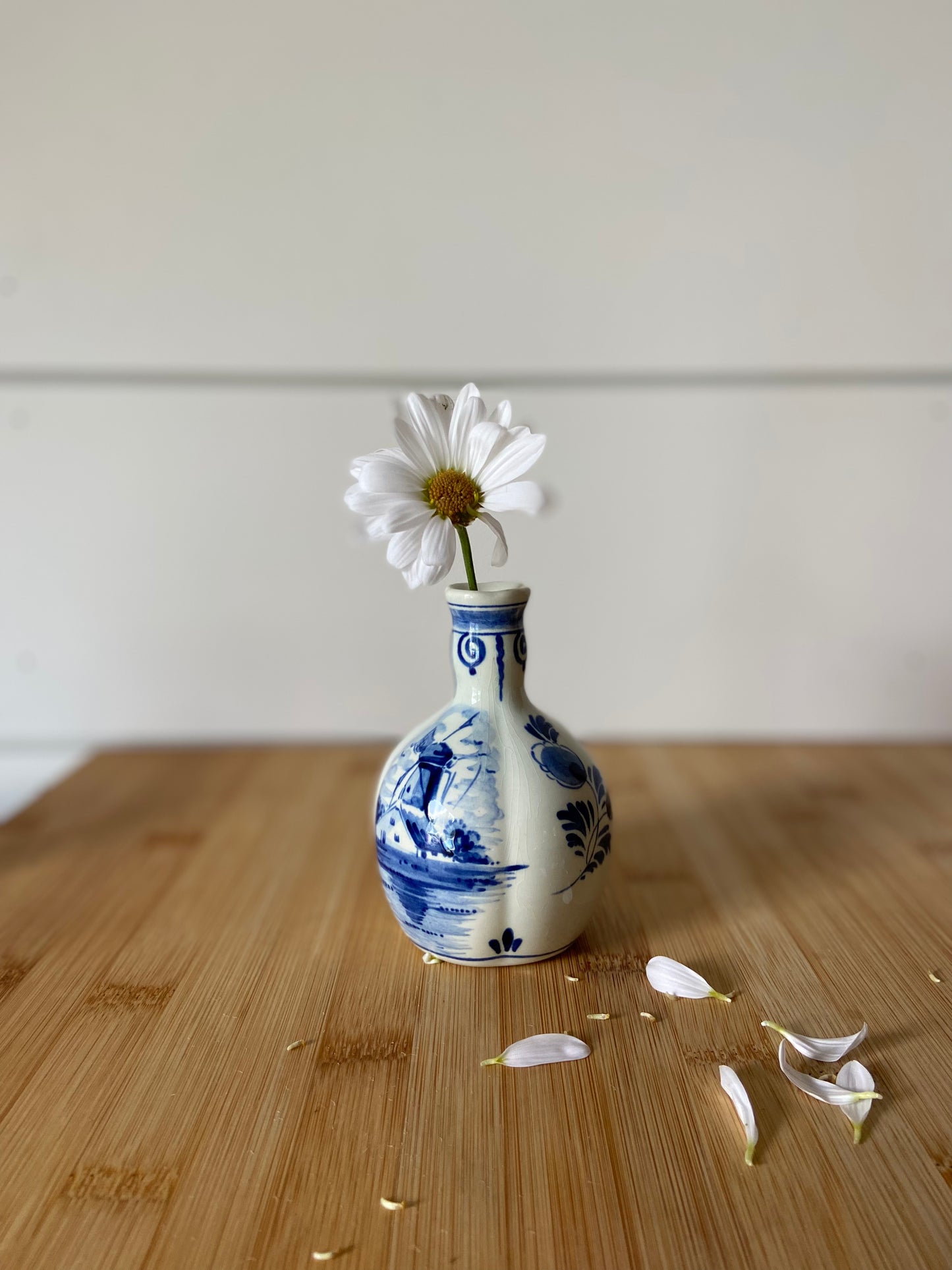 Delft Small Bud Vase