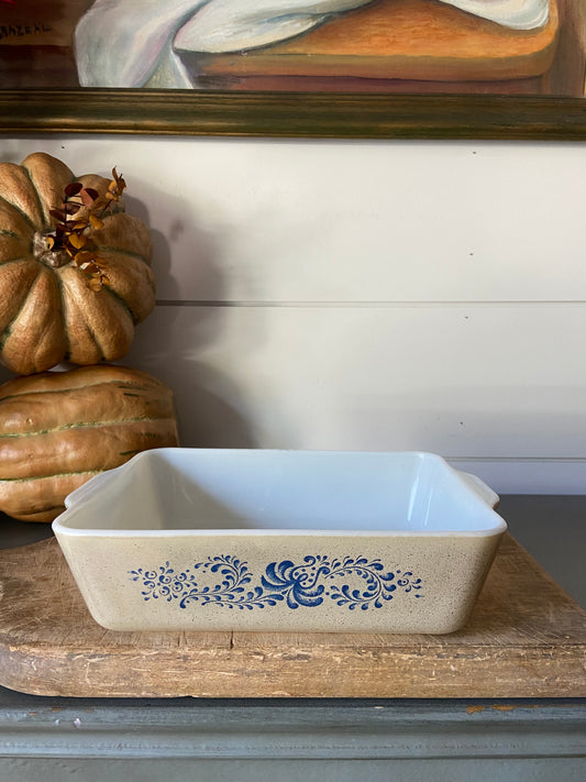 Vintage Homestead Pyrex Baking Dish